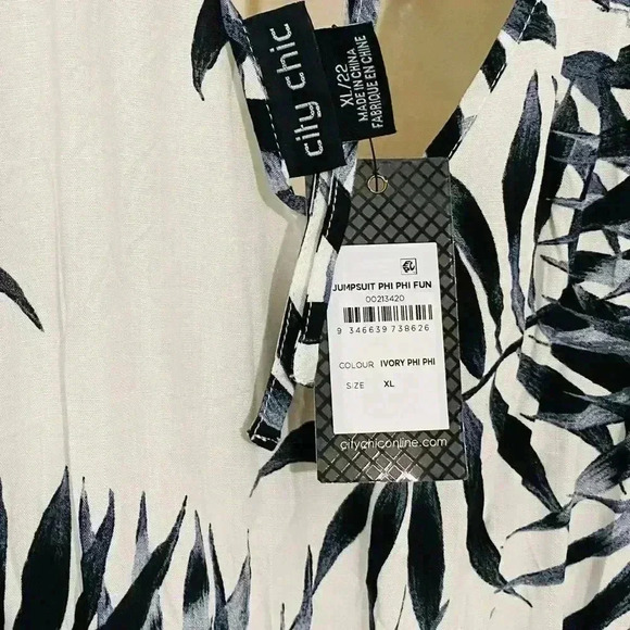 City Chic New Wide Leg Jumpsuit Cropped Tropical Print Plus Size Phi Phi Fun - Picture 8 of 14